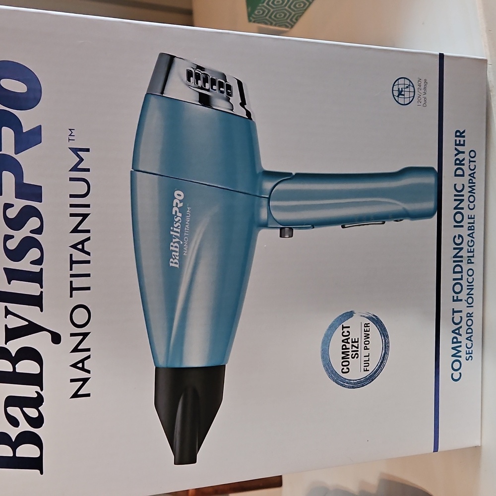 Babylis Pro nano titanium blowdryer